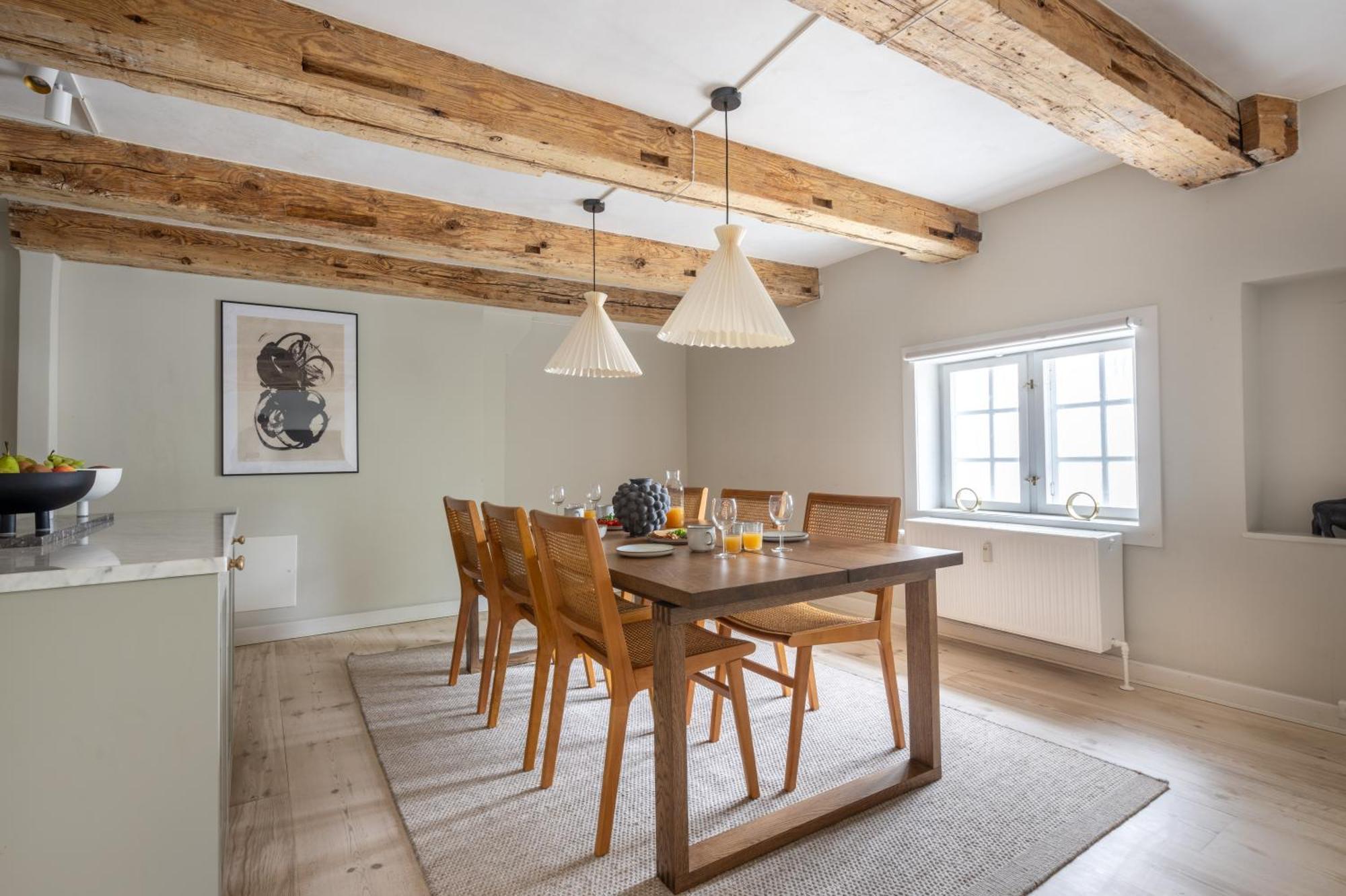 City Apartment With Exposed Ceiling Beams København Eksteriør billede
