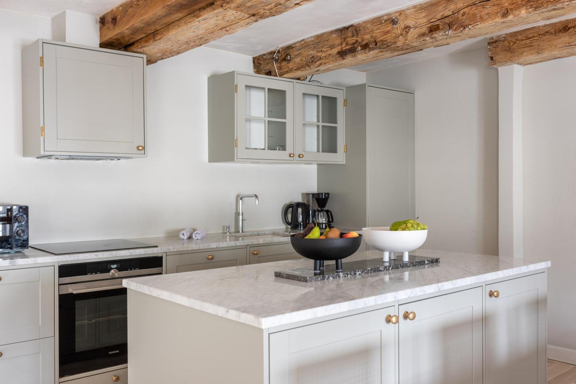 City Apartment With Exposed Ceiling Beams København Eksteriør billede